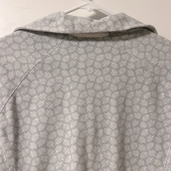 Women’s Small Columbia 1/4 zip pullover- light gray and white, EUC - Picture 4 of 6